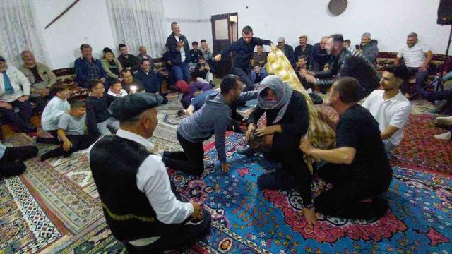 Osmanlı döneminden kalma geleneksel oyunlar yüzleri güldürdü 4