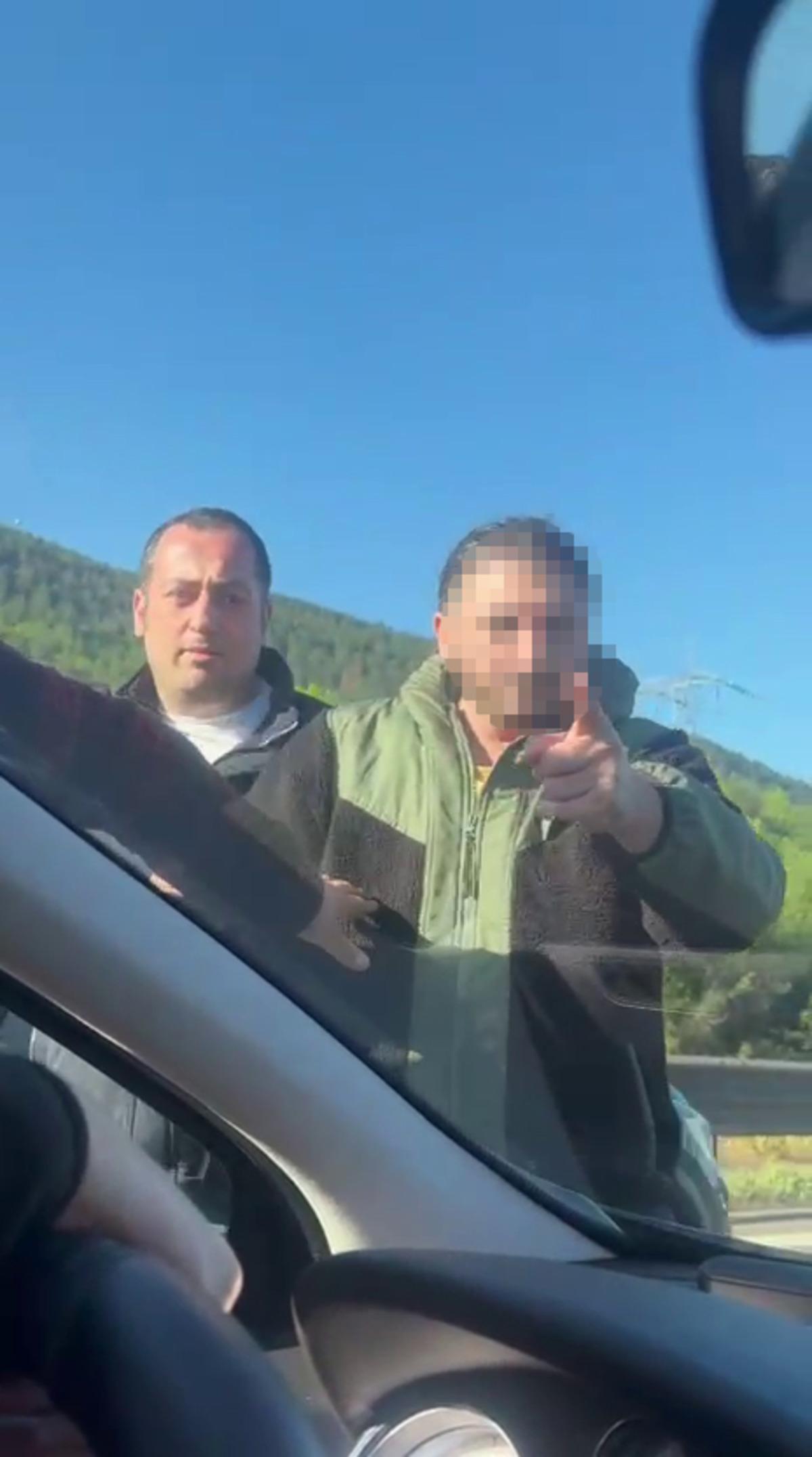 Bayram dönüşü dehşet! Tartıştığı sürücüyü darbetti 2
