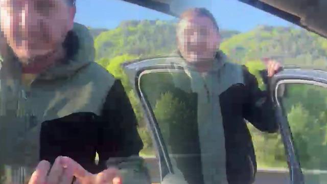 Bayram dönüşü dehşet! Tartıştığı sürücüyü darbetti