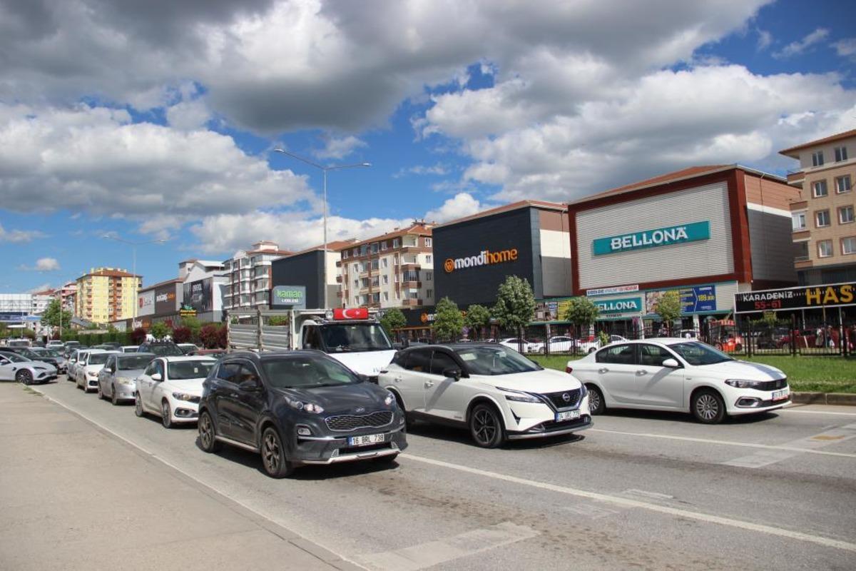 Çorum’da yollarda bayram dönüşü yoğunluğu 2