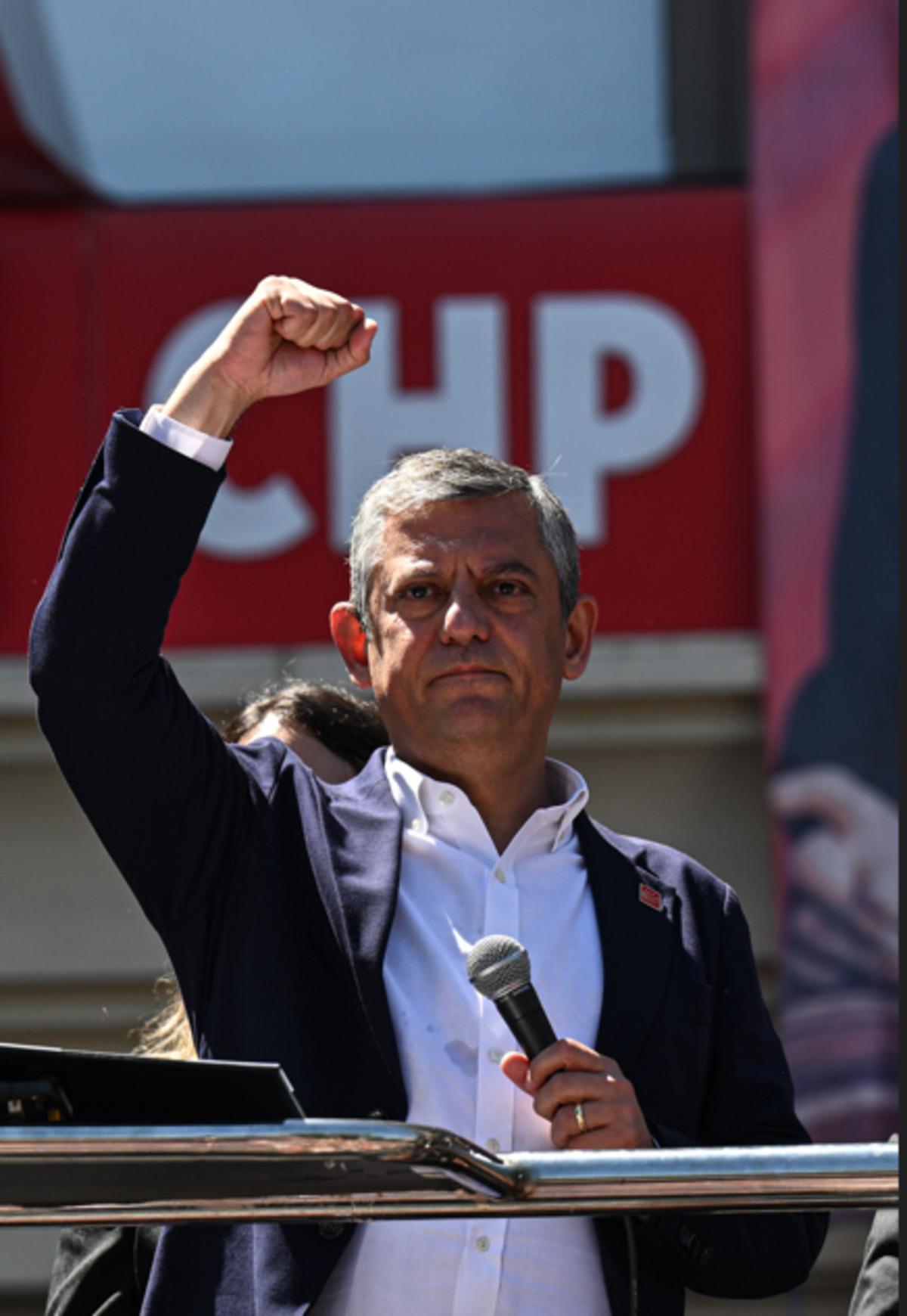 Özgür Özel’in Ankara daki mitingine katılan CHP’li vekiller belli oldu: İşte o isimler 3