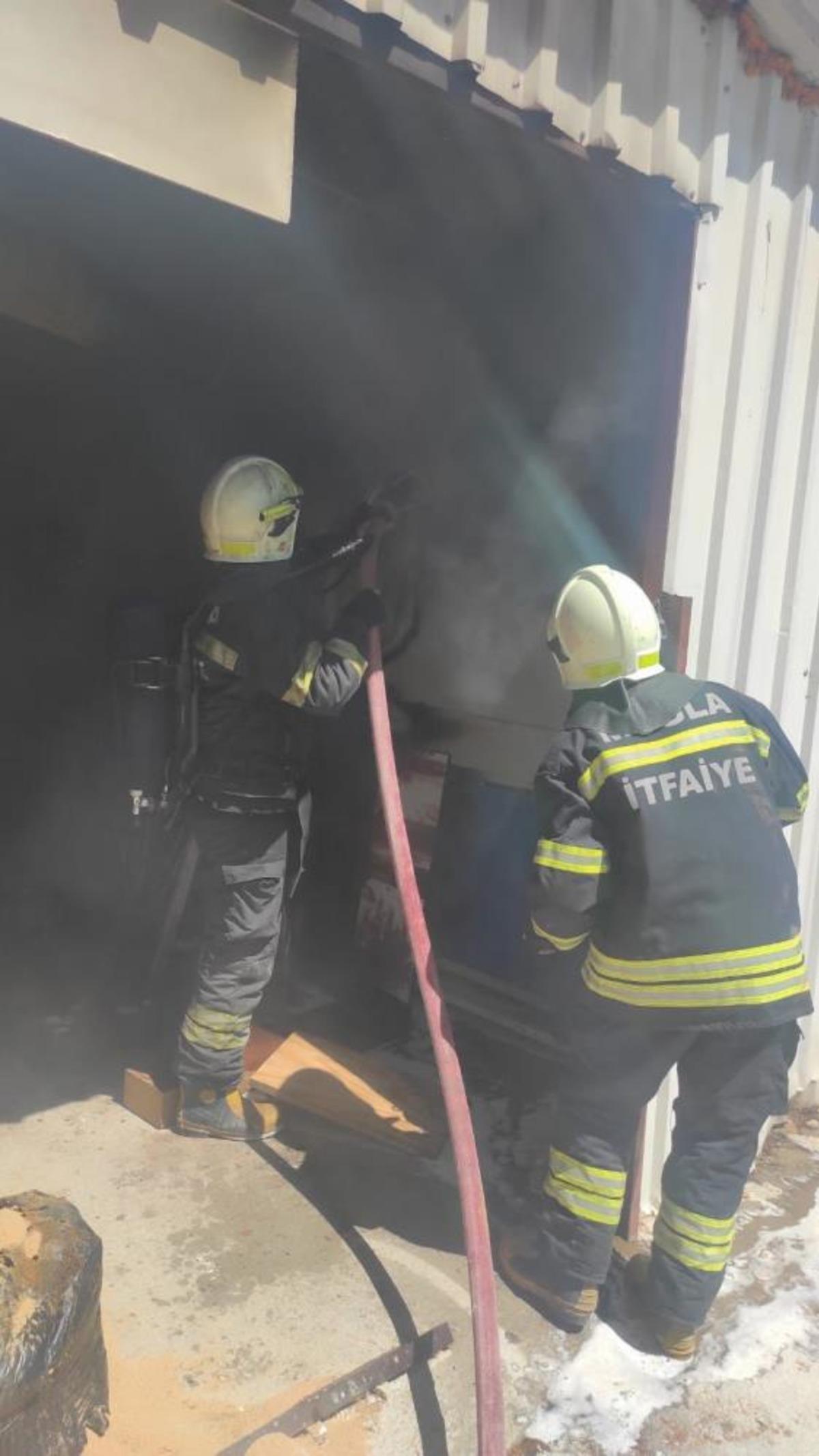 Bodrum&rsquo;da marangozhanedeki yangın s&ouml;nd&uuml;r&uuml;ld&uuml; 1