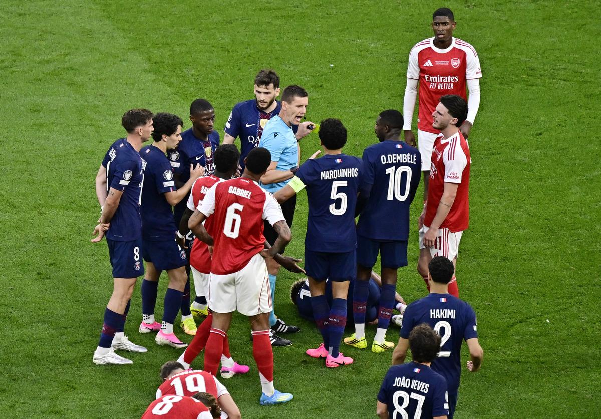 Şampiyonlar Ligi finalinde Arsenal duvarı! PSG sıfır &ccedil;ekti... 1