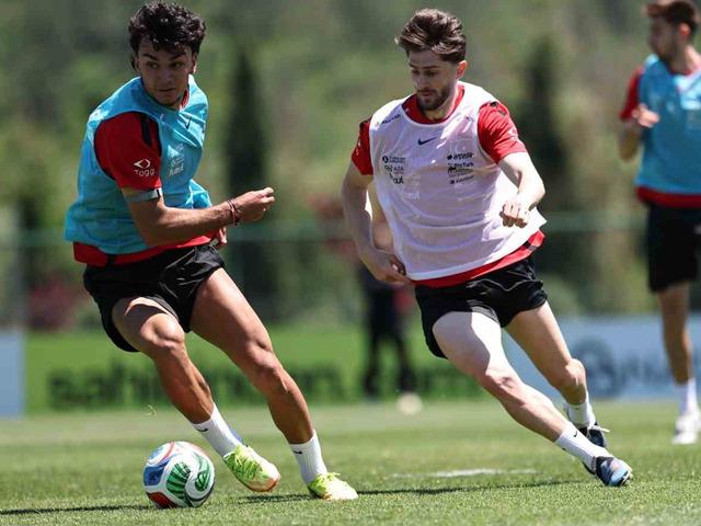 A Milli Futbol Takımı, Kuzey Makedonya hazırlıklarını s&uuml;rd&uuml;r&uuml;yor