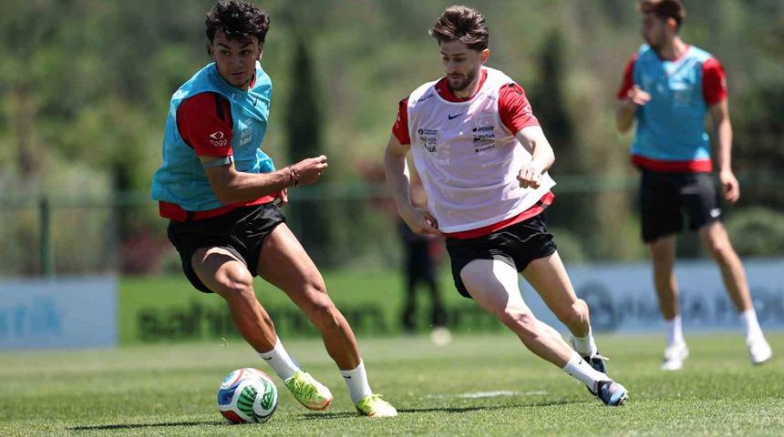 A Milli Futbol Takımı, Kuzey Makedonya hazırlıklarını s&uuml;rd&uuml;r&uuml;yor