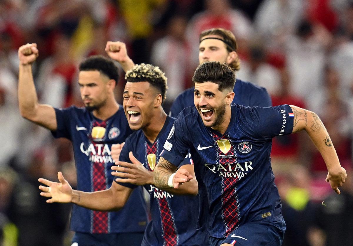 CANLI | Paris St Germain - Arsenal Canlı Ma&ccedil; Anlatımı 2