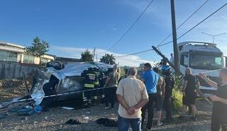 Tekirdağ&rsquo;da midib&uuml;s ile panelvan &ccedil;arpıştı: 1 &ouml;l&uuml;, 8 yaralı