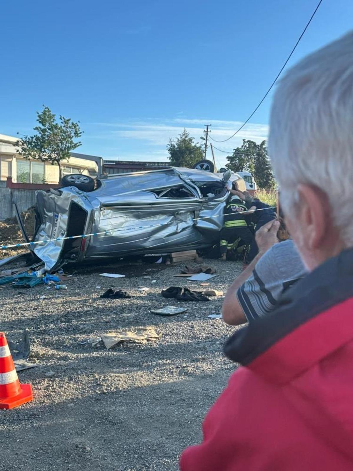 Tekirdağ&rsquo;da midib&uuml;s ile panelvan &ccedil;arpıştı: 1 &ouml;l&uuml;, 8 yaralı 2