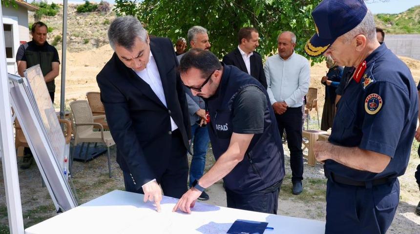 Tarsus'ta 4 g&uuml;nd&uuml;r kayıp olan zihinsel engelli şahıs i&ccedil;in dron destekli &ccedil;alışmalar s&uuml;r&uuml;yor