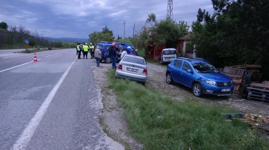 Kastamonu&rsquo;da &uuml;&ccedil; ara&ccedil; &ccedil;arpıştı: 5 yaralı