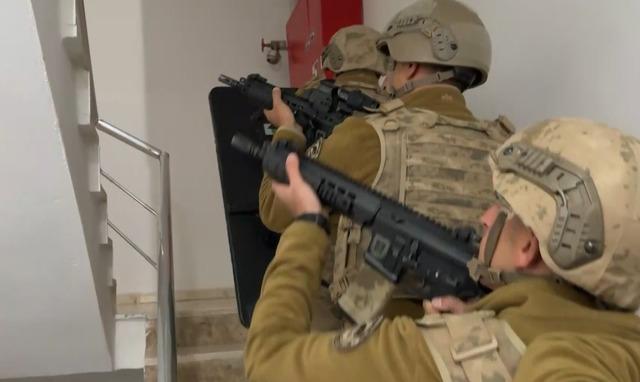 Gaziantep’te göçmen kaçakçılığı organizatörlerine şafak operasyonu: 7 şahıs tutuklandı 1