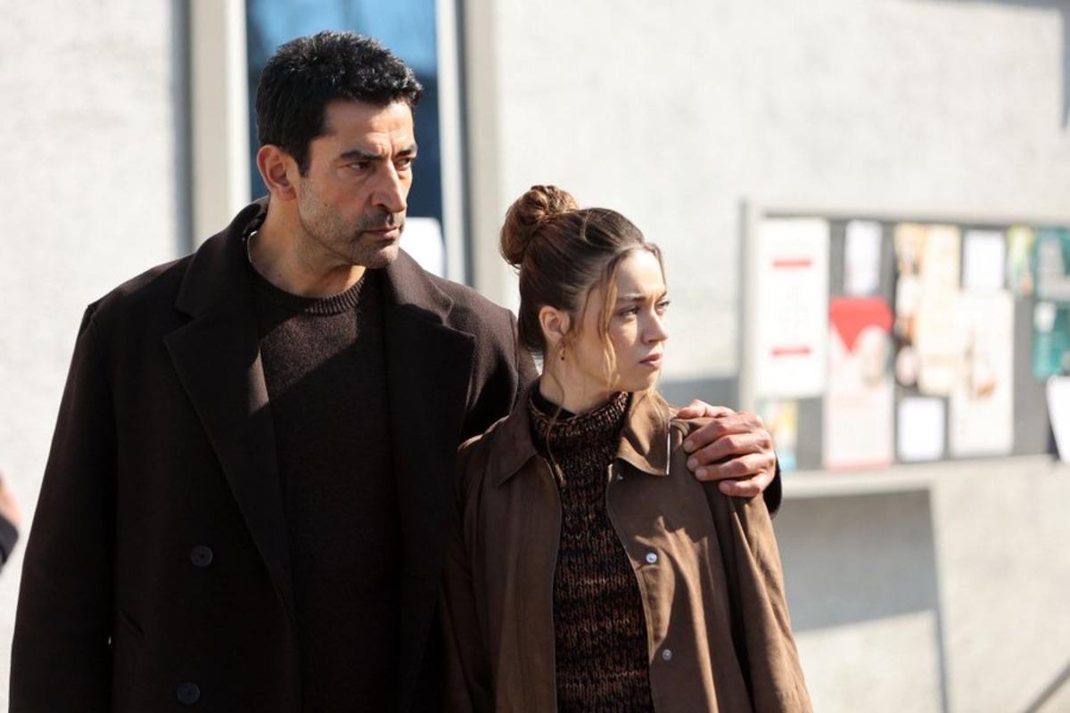 Afra Saraçoğlu, A.B.İ. dizisinden neden ayrıldı? 1