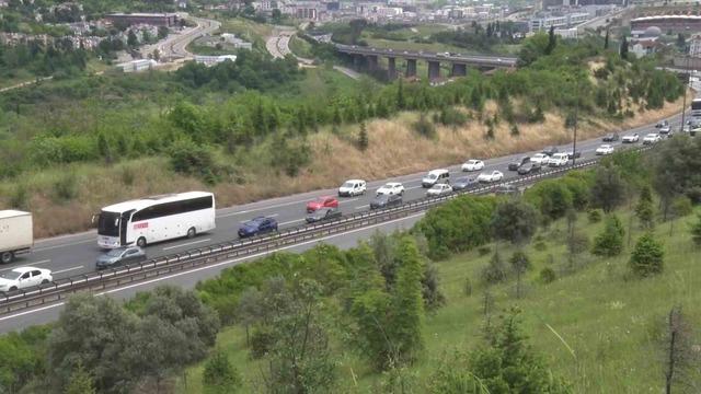 Kocaeli geçişinde Anadolu’dan Avrupa’ya bayram dönüş trafiği akıcı ilerliyor 2