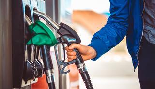 Akaryakıta &ccedil;ifte indirim geliyor: 31 Mayıs benzin motorin fiyatı
