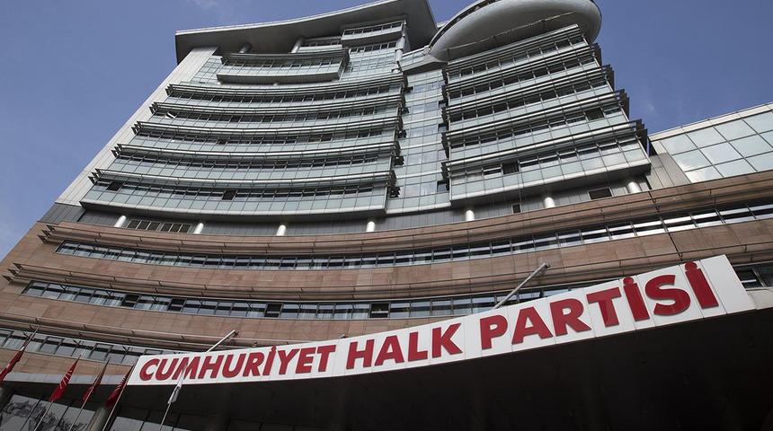 CHP'de kurultay bilmecesi! &Ouml;zg&uuml;r &Ouml;zel tarafı yarın ilk adımı atacak