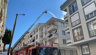 K&uuml;&ccedil;&uuml;k&ccedil;ekmece&rsquo;de korkutan &ccedil;atı yangını