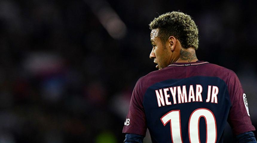 Neymar'ın Real Madrid ile 2 kez transfer g&ouml;r&uuml;şmesi yaptığı iddia edildi!