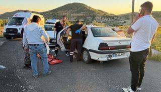 Batman'da otomobiller &ccedil;arpıştı: 12 yaralı