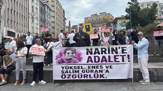 Narin'in babası sokaklara indi! Açılan pankartlar dikkat çekti
