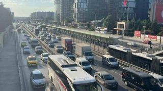 İstanbul’da bayram tatili sonrası sabah saatlerinde trafik yoğunluğu oluştu