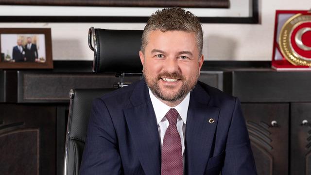 İzmir'de operasyon: Buca Belediye Başkanı Görkem Duman gözaltına alındı!