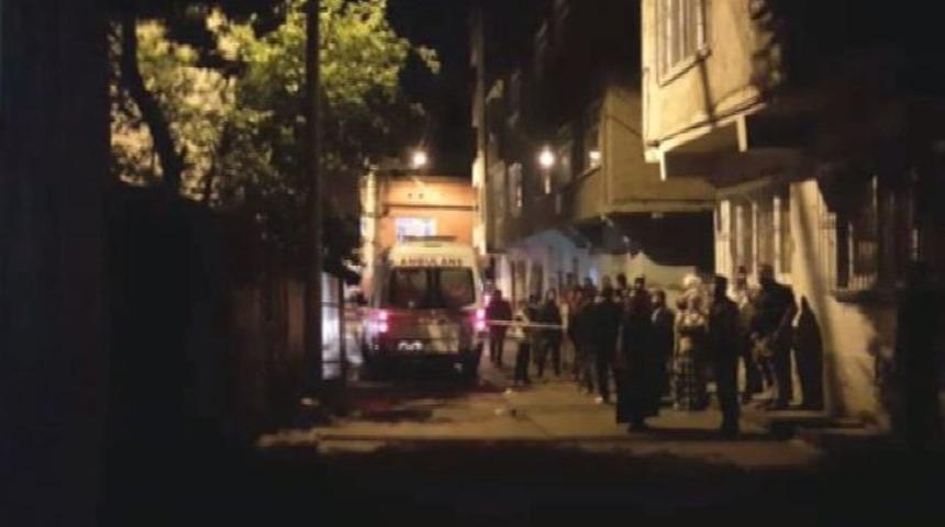 Diyarbakır'da bir binada &ccedil;&ouml;kme tehlikesi: Vatandaşlar tahliye edildi