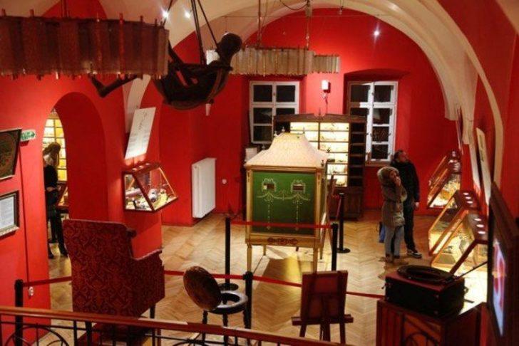 'Böyle müze mi olur?' demeyin! Turist akınına uğruyor G4