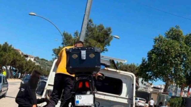 Dur ihtarına uymadı, ehliyetsiz çıktı: 240 bin lira ceza yedi