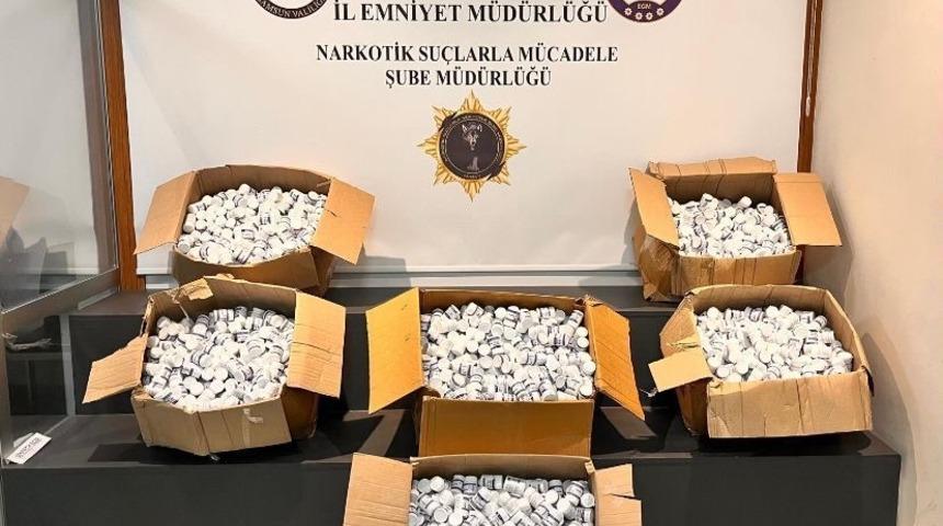 Samsun'da 225 bin uyuşturucu hap ele ge&ccedil;irildi