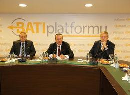 KKTC Turizm Bakanı Ataoğlu:Kıbrıs çevresindeki gelişmeler turizmi vuruyor