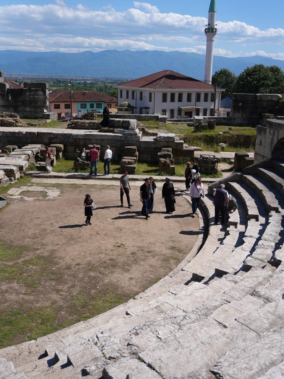 Konuralp Antik Tiyatrosu 14 bin ziyaretçi ağırladı 4