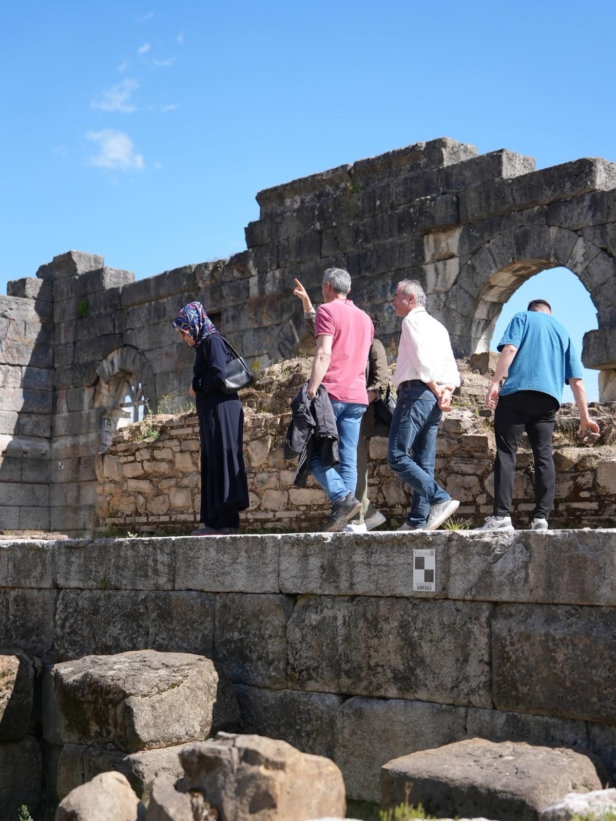 Konuralp Antik Tiyatrosu 14 bin ziyaretçi ağırladı 7