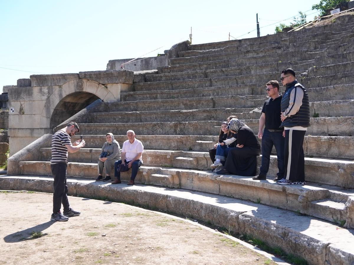 Konuralp Antik Tiyatrosu 14 bin ziyaretçi ağırladı 9