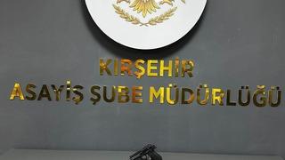 Kırşehir’de ruhsatsız tabanca ve fişek ele geçirildi