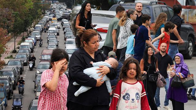 Yüzlerinde korku, yollara düştüler: Netanyahu'nun saldırı emri Lübnan’da yeni korku dalgası yarattı
