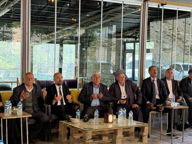 D&uuml;ğ&uuml;nde &ccedil;ıkan kavga barışla sonu&ccedil;landı 2