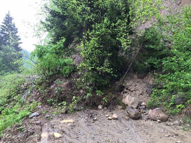 Ordu&rsquo;da heyelan nedeniyle ulaşıma kapanan 236 mahalle yolu a&ccedil;ıldı 3