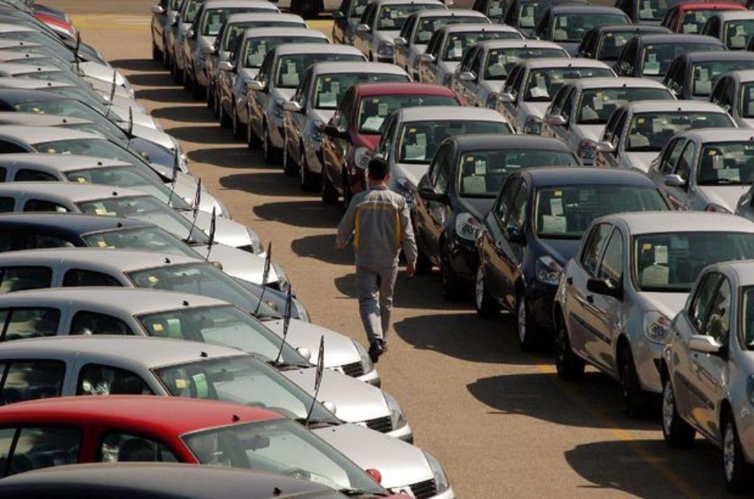 Bakan'dan ikinci el oto i&ccedil;in noter m&uuml;jdesi