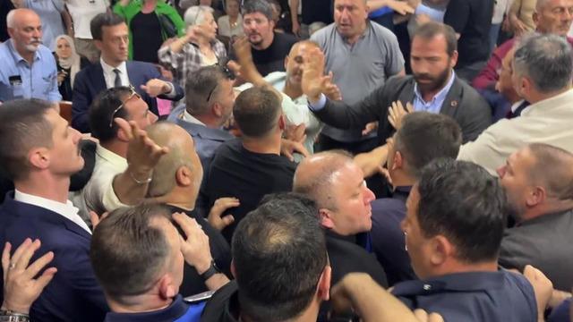 Akçakoca Belediyesi AK Parti'ye geçti