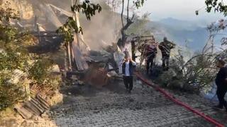 Yayla evinden ormana sıçrayan yangın söndürüldü