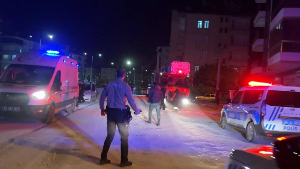 Ambulanstan fırlayıp gazeteciye böyle saldırdı 2