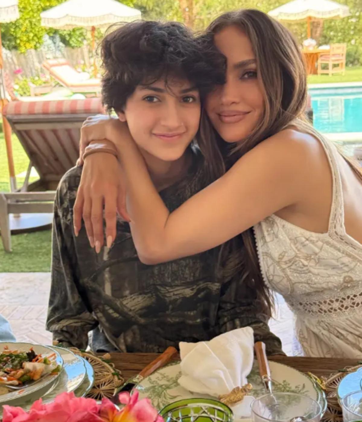 Jennifer Lopez’in kızı cinsiyet değiştirdi! Yeni adı... 1