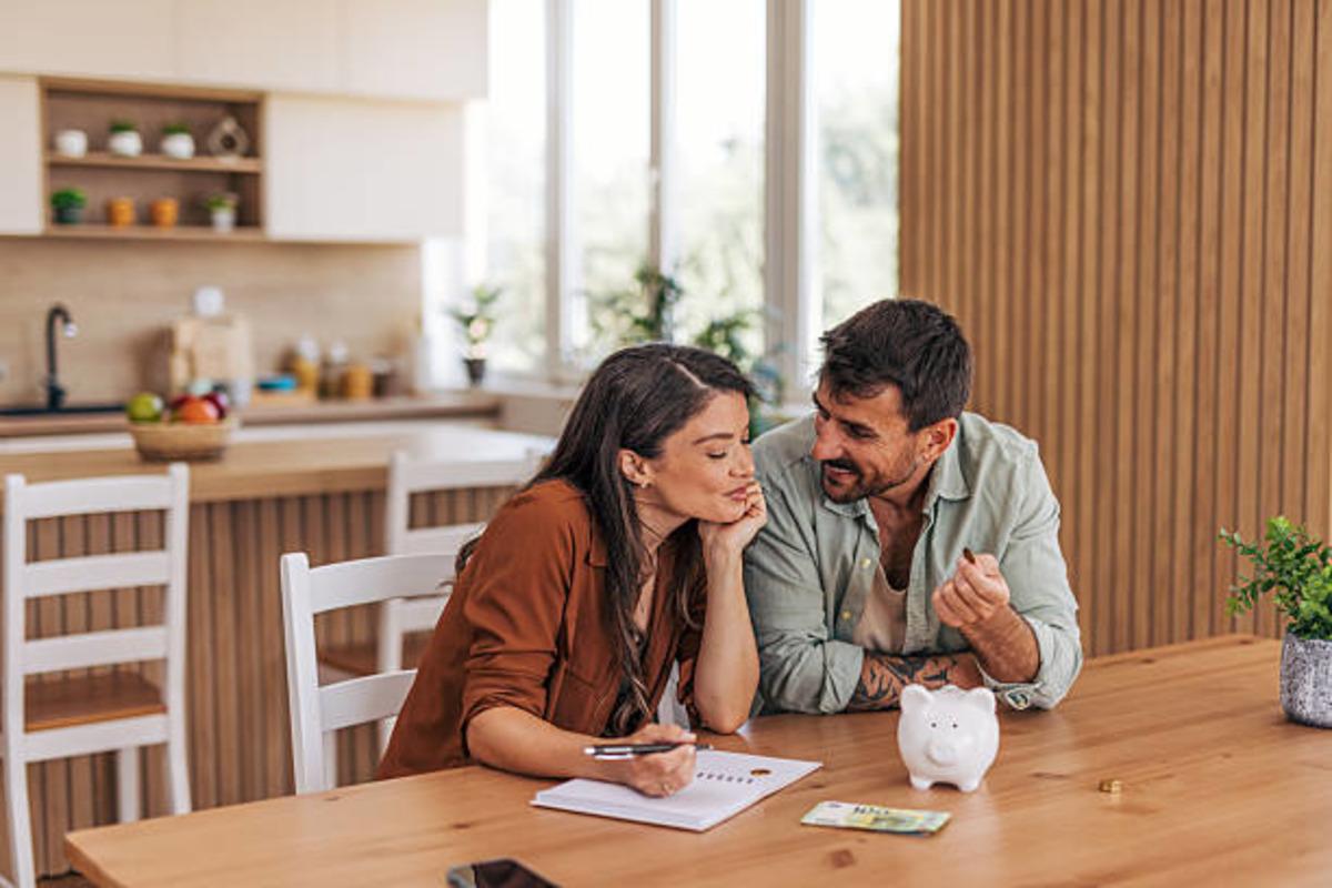 &Ccedil;iftler Arasında Finansal Şeffaflık Nasıl Sağlanır? Hem İlişkiye Hem Ekonomiye Faydası Ne?  2