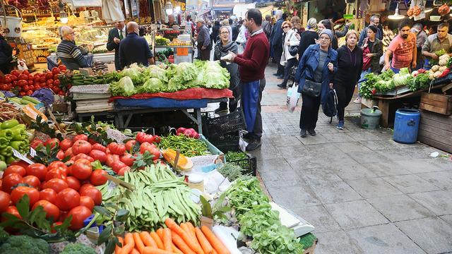 İstanbul'da fiyatı en çok artan ve düşen ürünler belli oldu