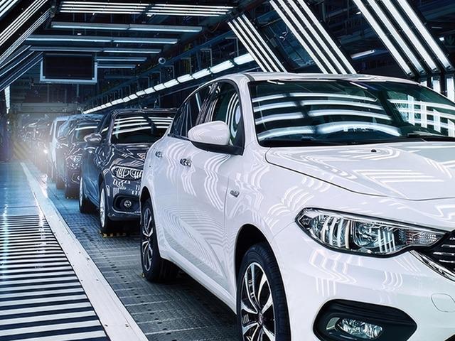 Otomobil ve hafif ticari ara&ccedil; satışında y&uuml;zde 7,4 gerileme