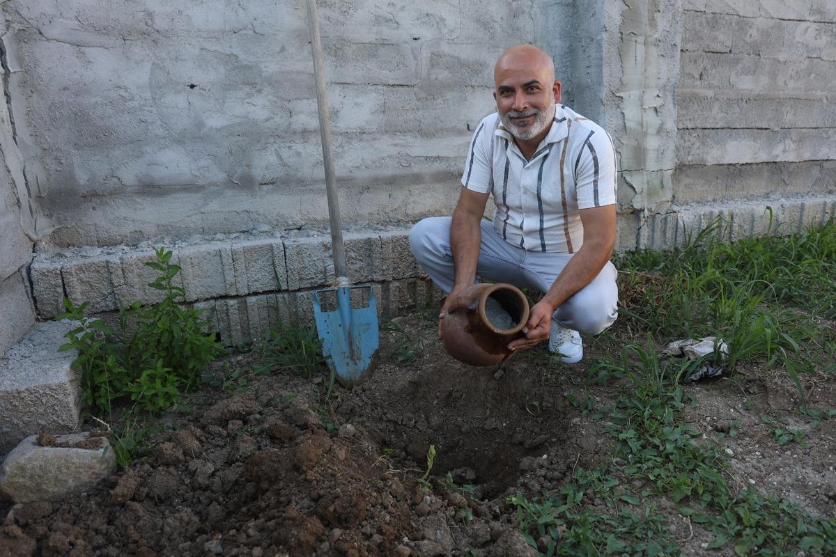 Herkes define sandı, topraktan 6 ay beklettiği kayıp lezzet çıktı! 3