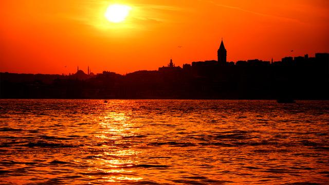 İstanbul'da sıcaklar zirveye çıkıyor: Tarih verildi!