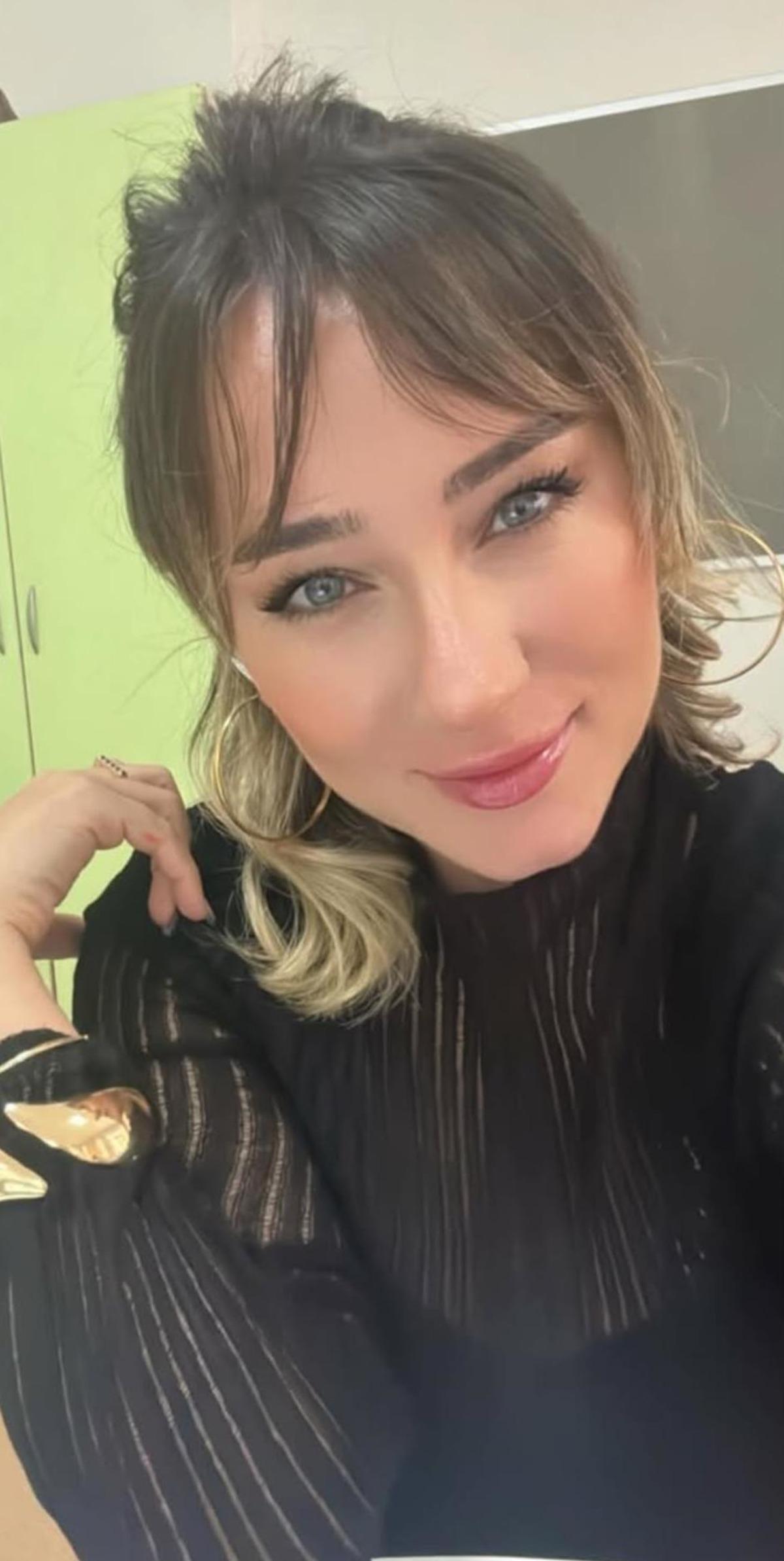 Elif &ouml;ğretmen şiddeti paylaştı, ağabeyi eski enişteyi saha ortasında tekme tokat d&ouml;vd&uuml; 3