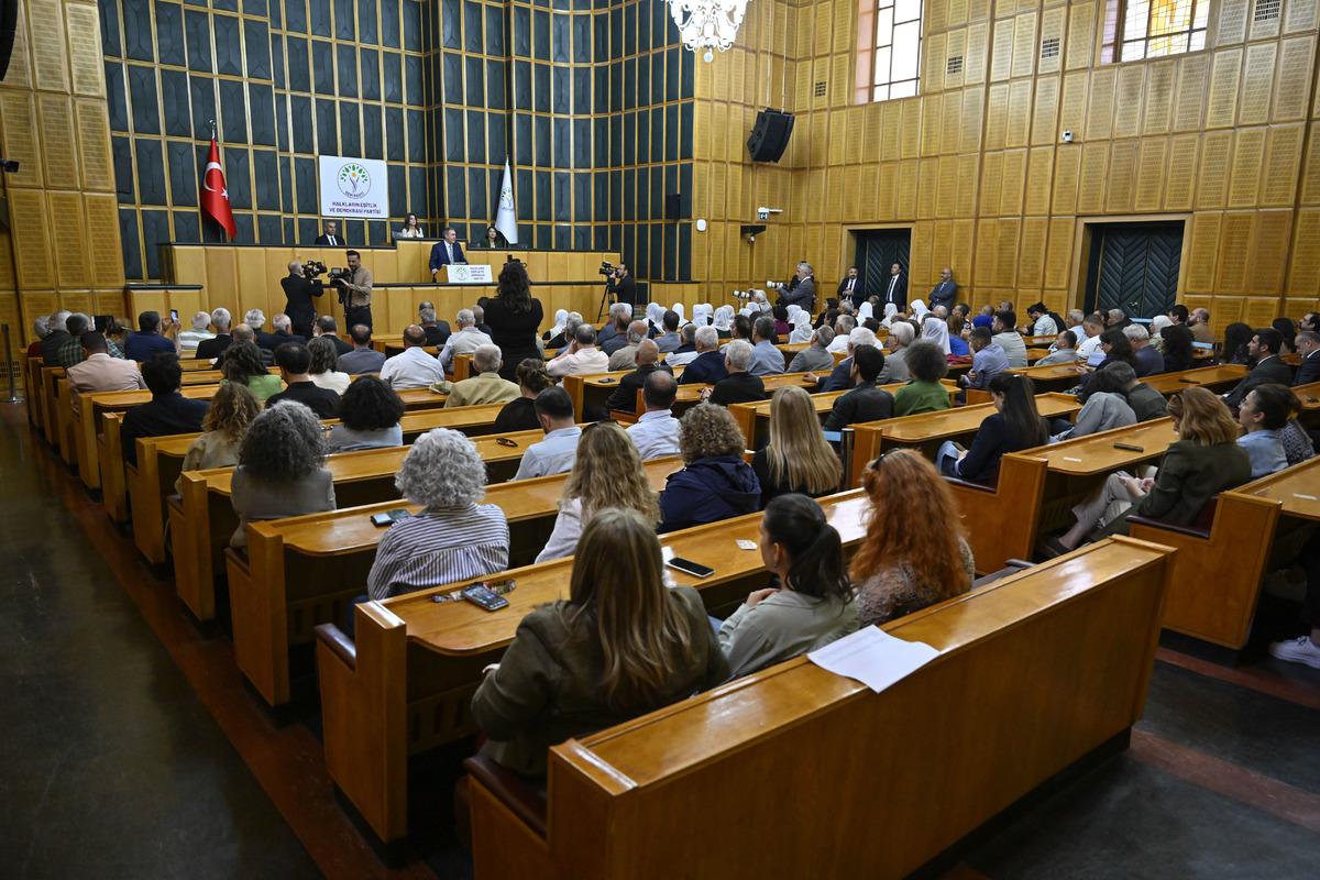 DEM Parti den mutlak butlan çıkışı: Açıkça ilan ediyoruz! 1