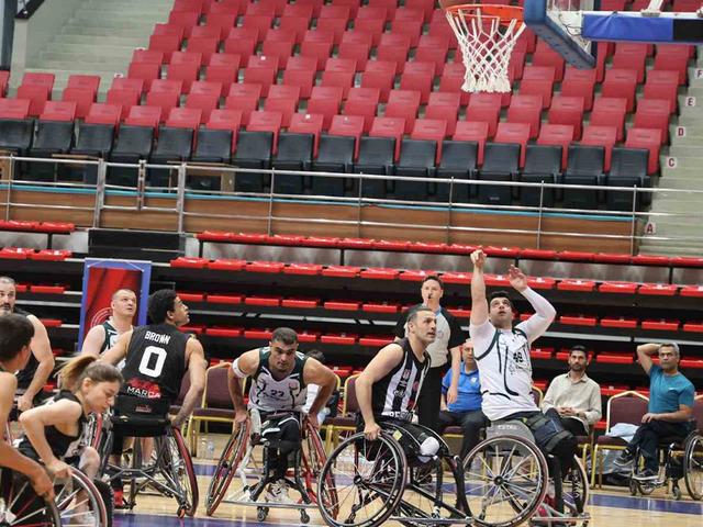 Beşiktaş Tekerlekli Sandalye Basketbol Takımı yarı finalde!